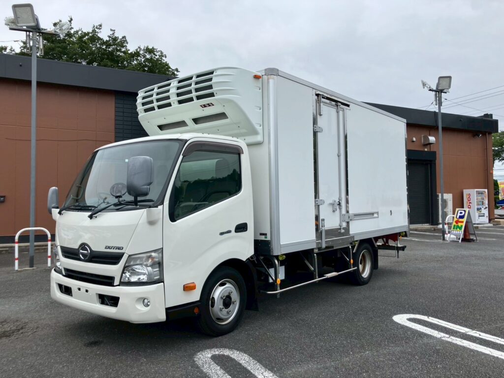 日野 デュトロ 冷凍冷蔵車
