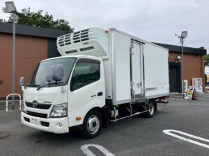 日野 デュトロ 2t積 冷凍冷蔵車