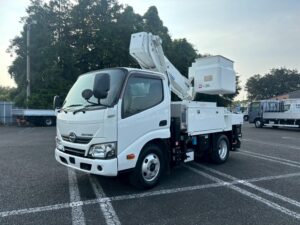 日野 デュトロ  高所作業車