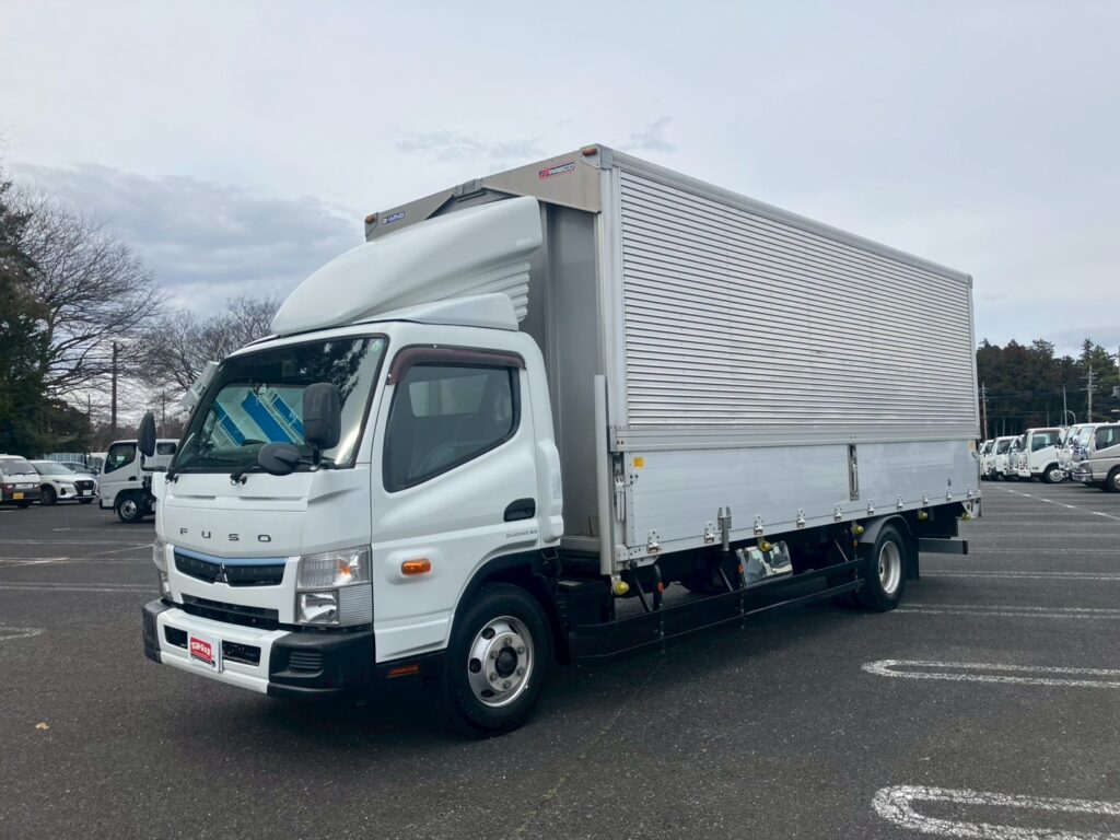 三菱 キャンター ウイング