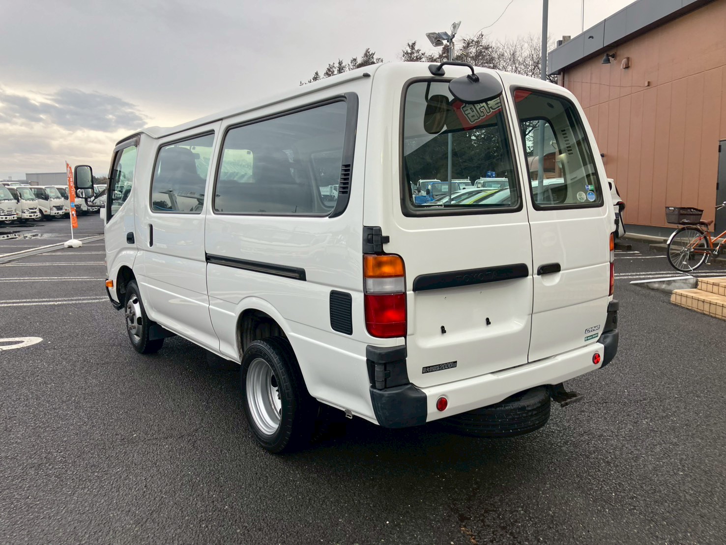 車両外観