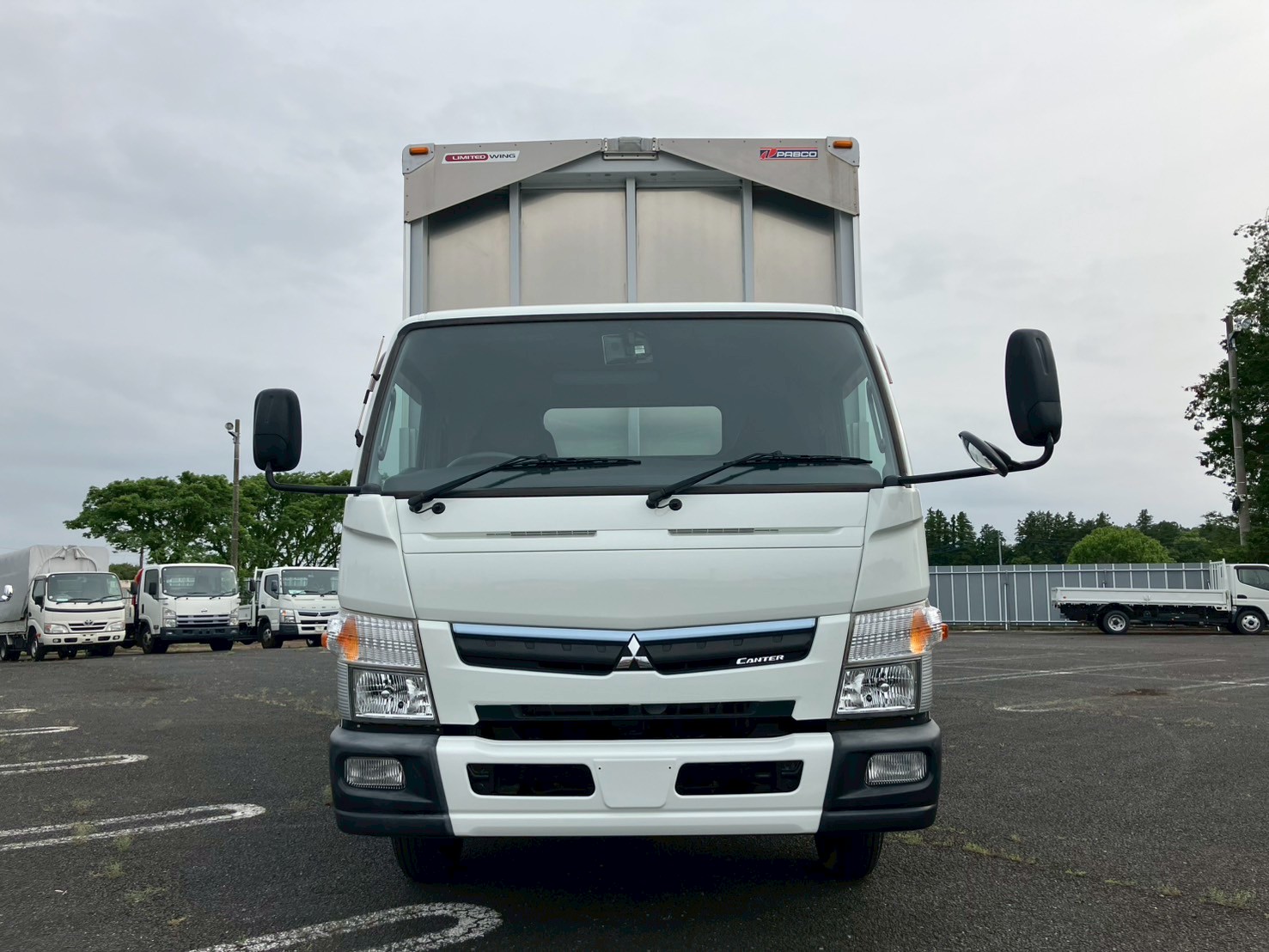 車両外観