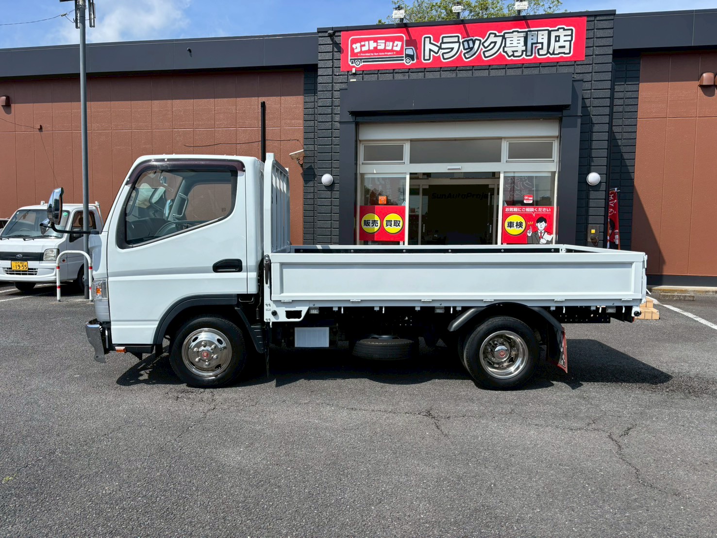 車両外観