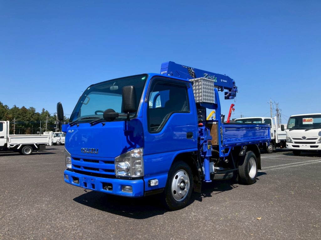 2t クレーン付 AT　ラジコン付