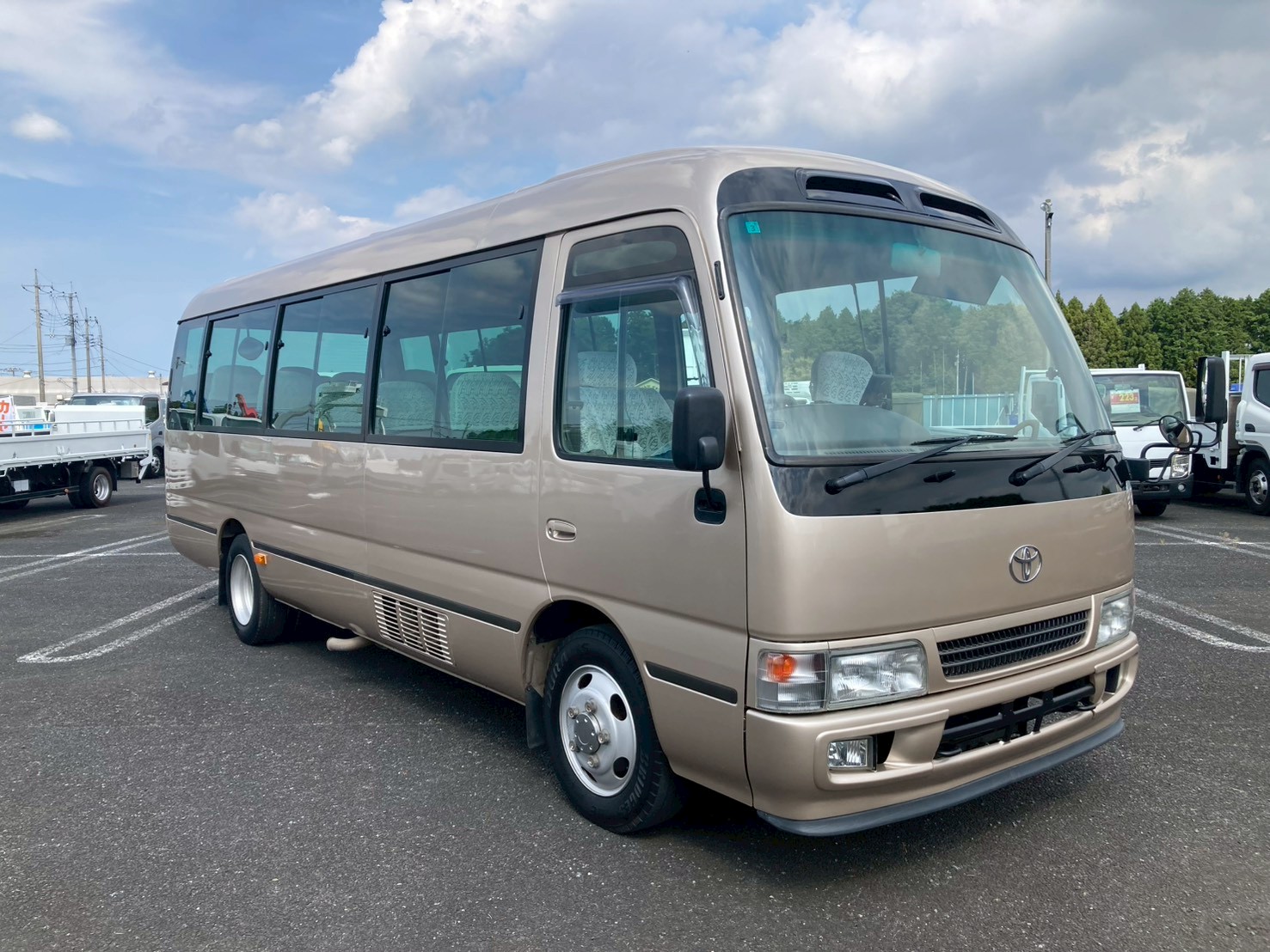 車両外観