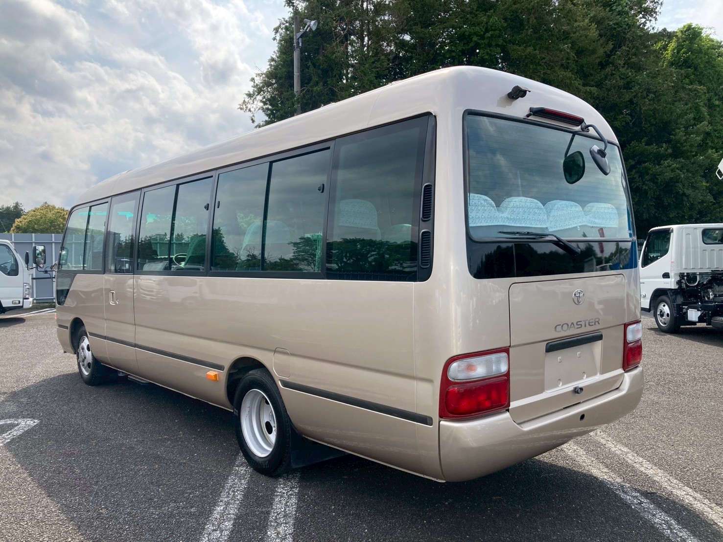 車両外観