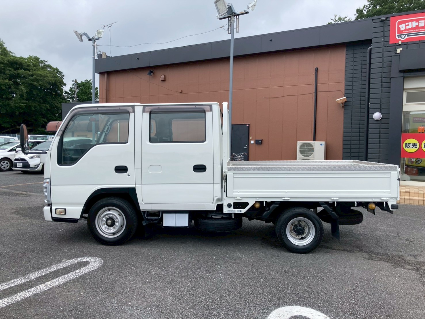 車両外観
