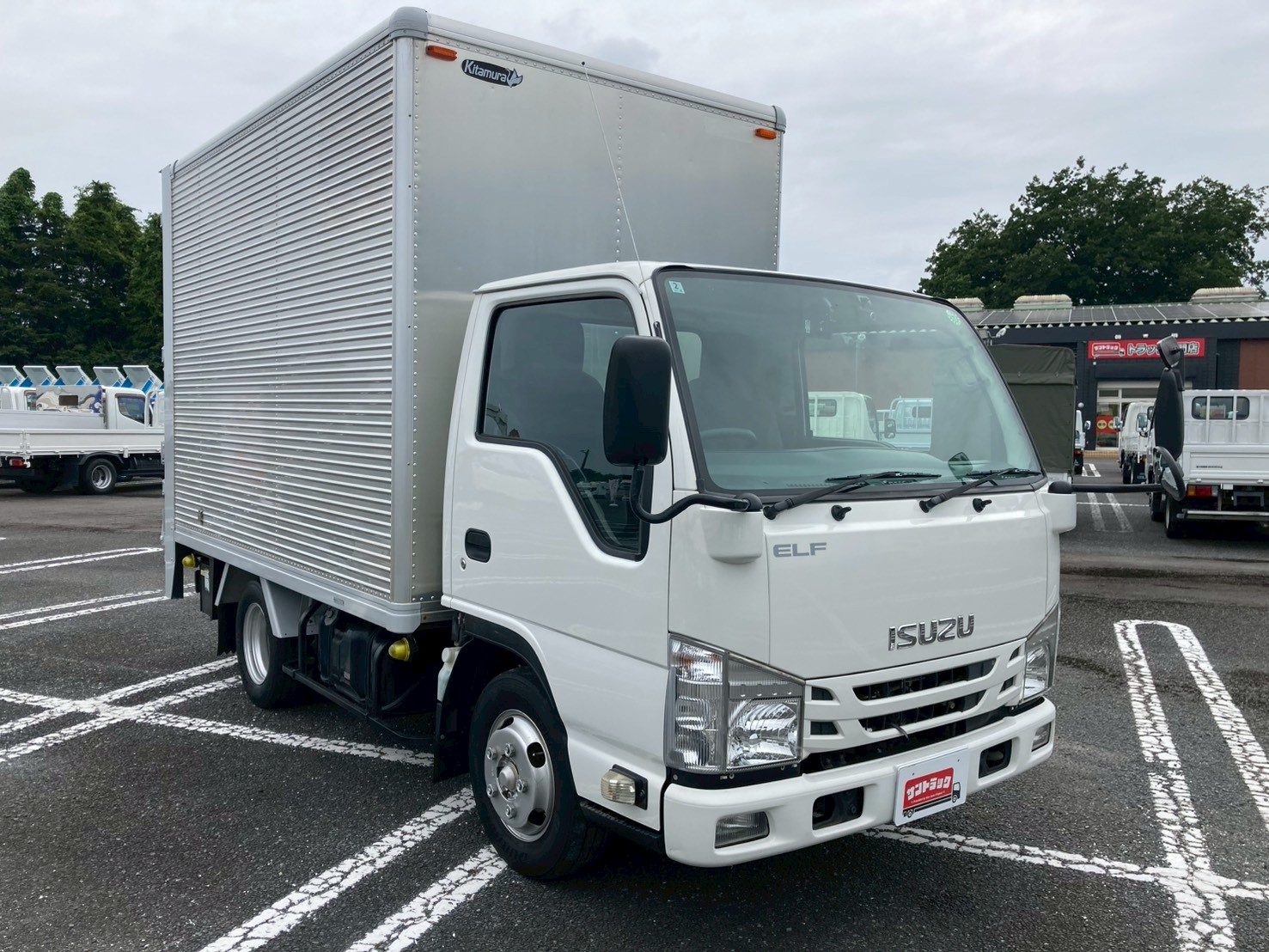 車両外観