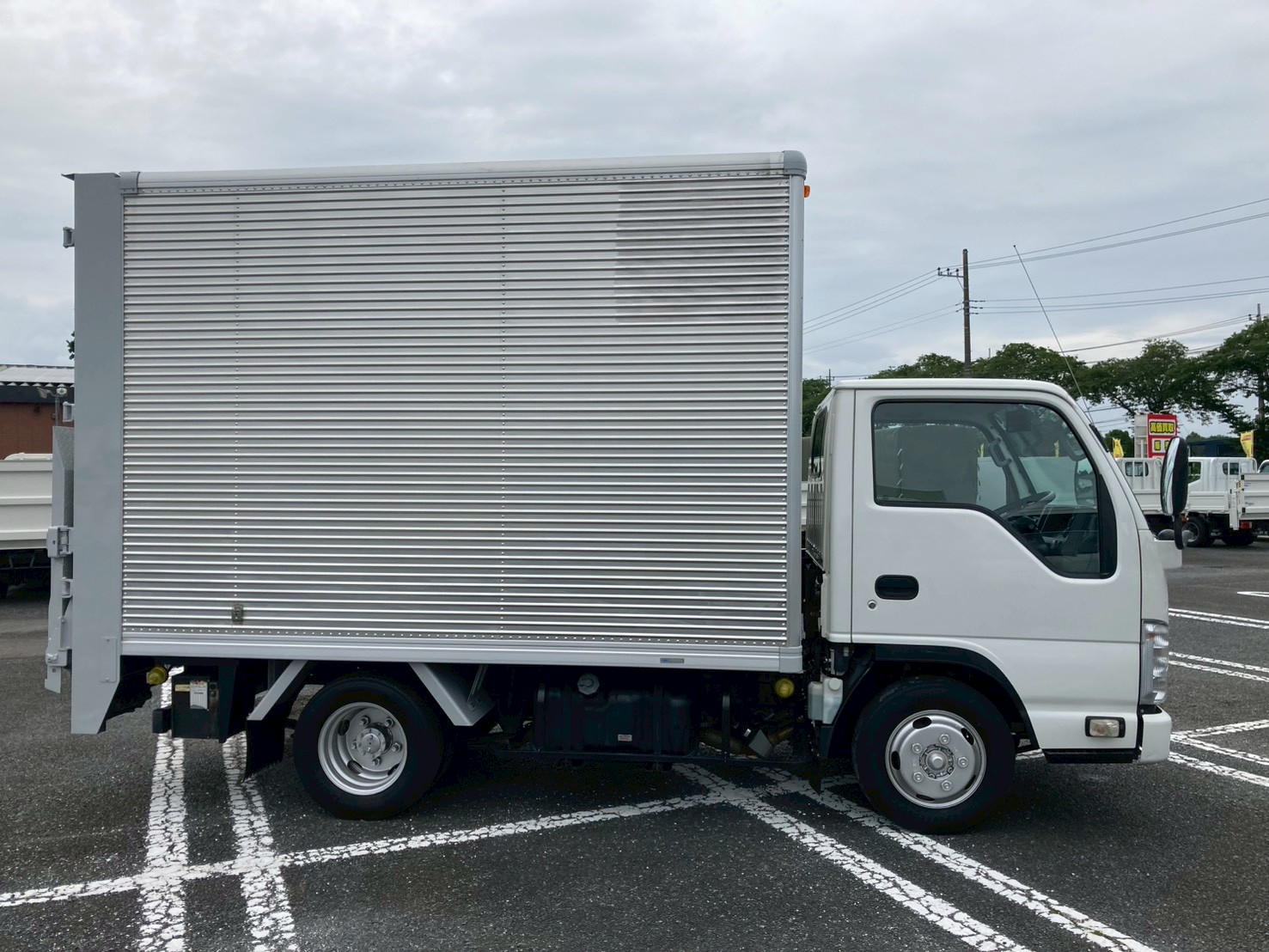 車両外観