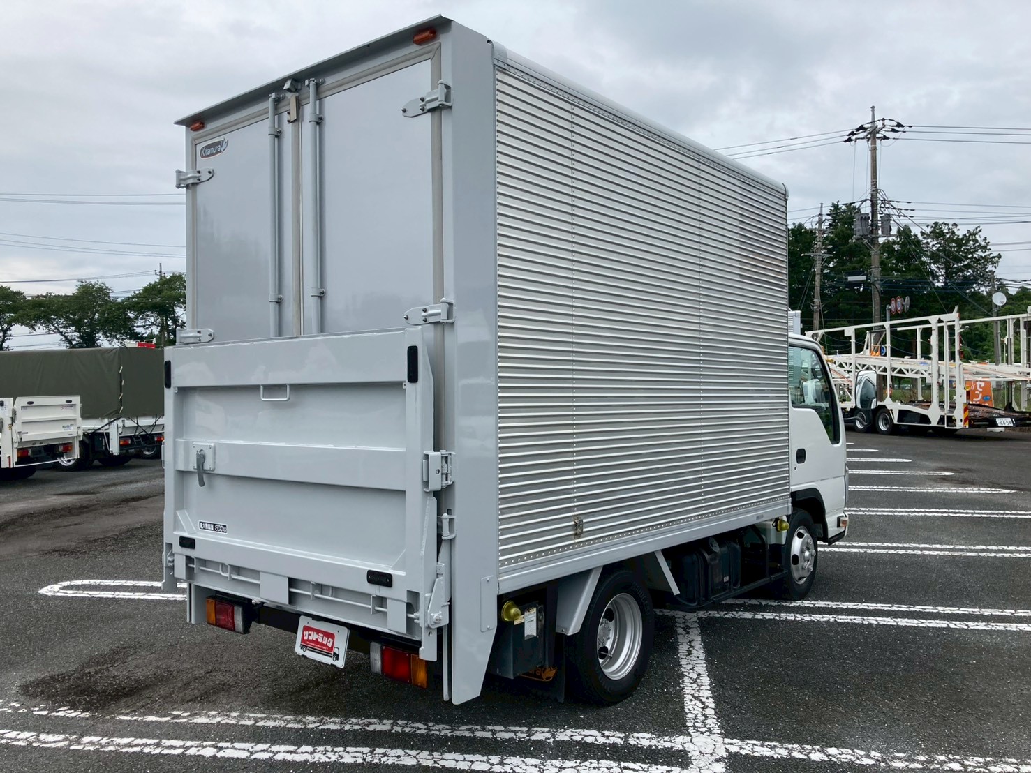 車両外観