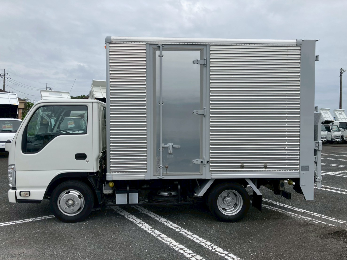 車両外観