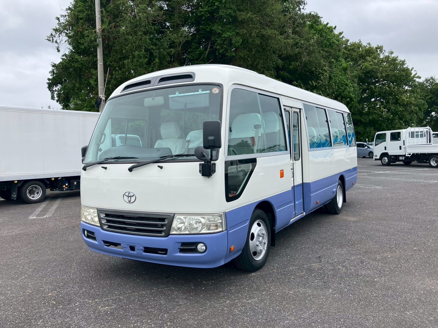 車両外観