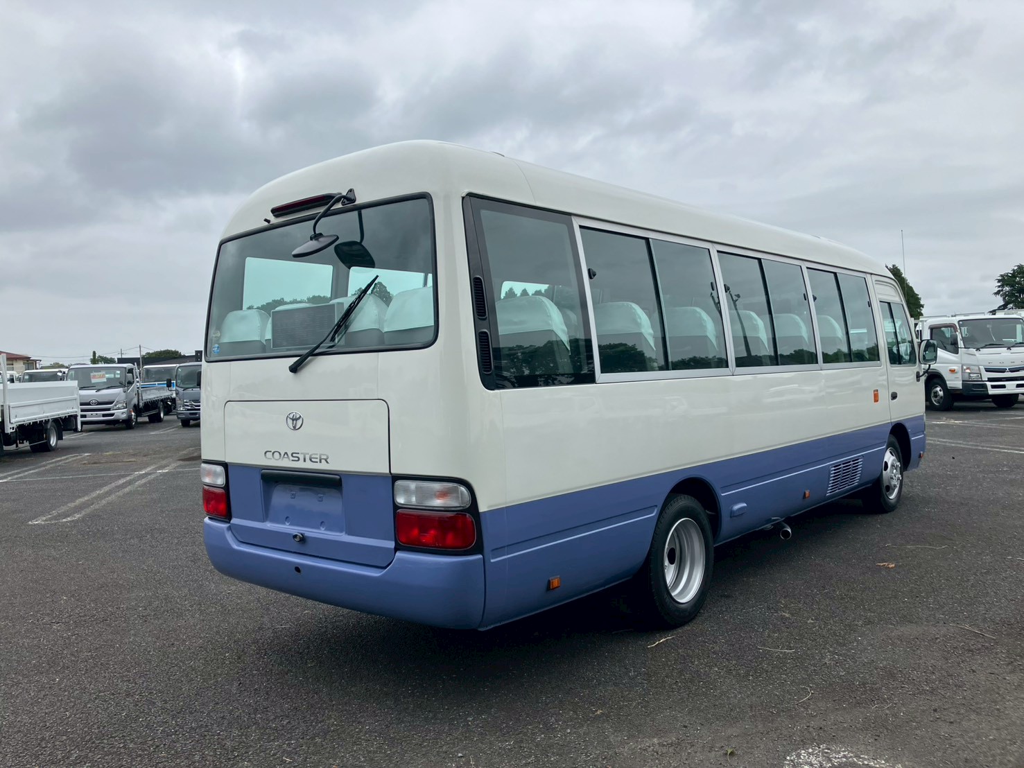 車両外観