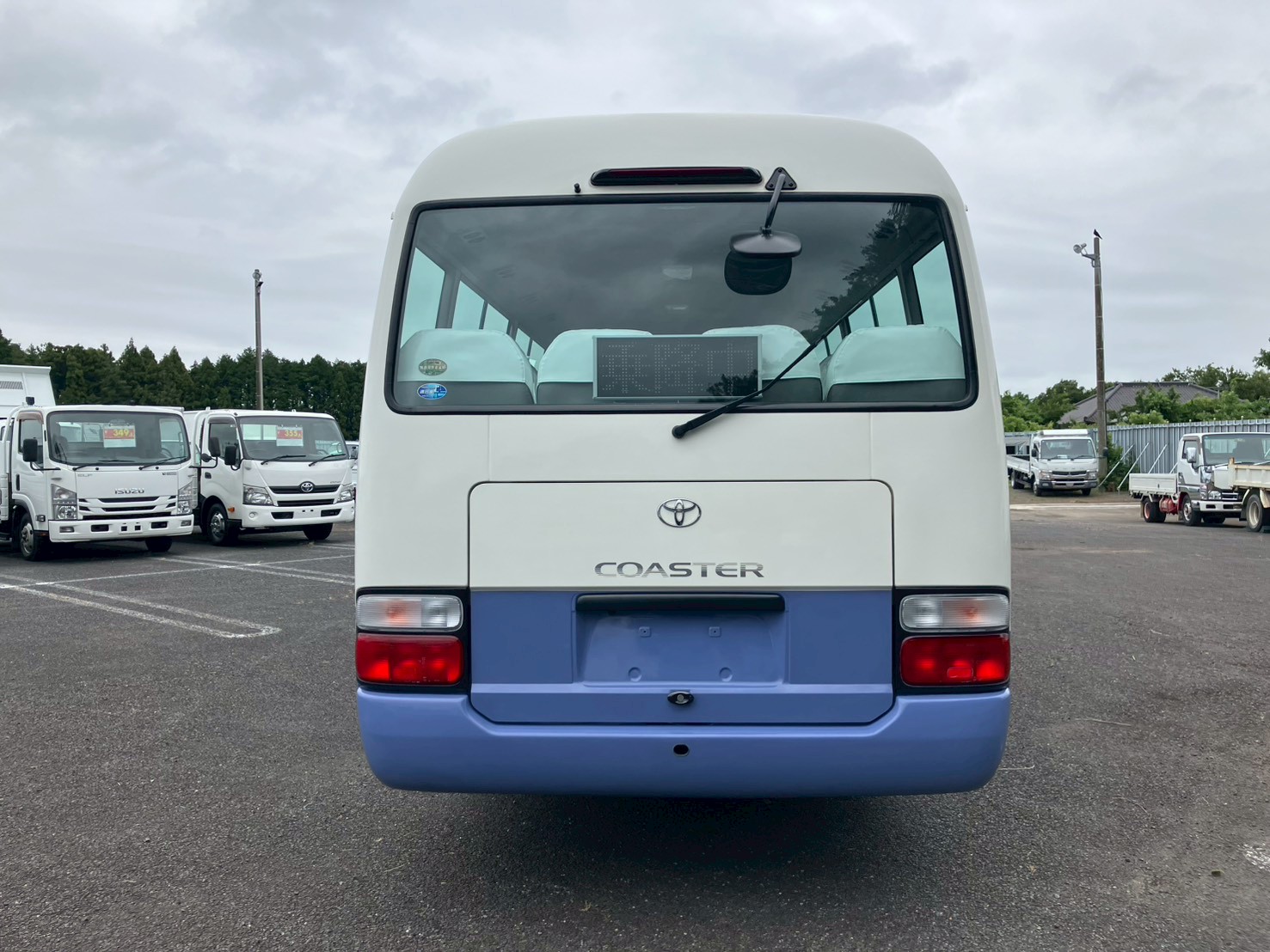 車両外観