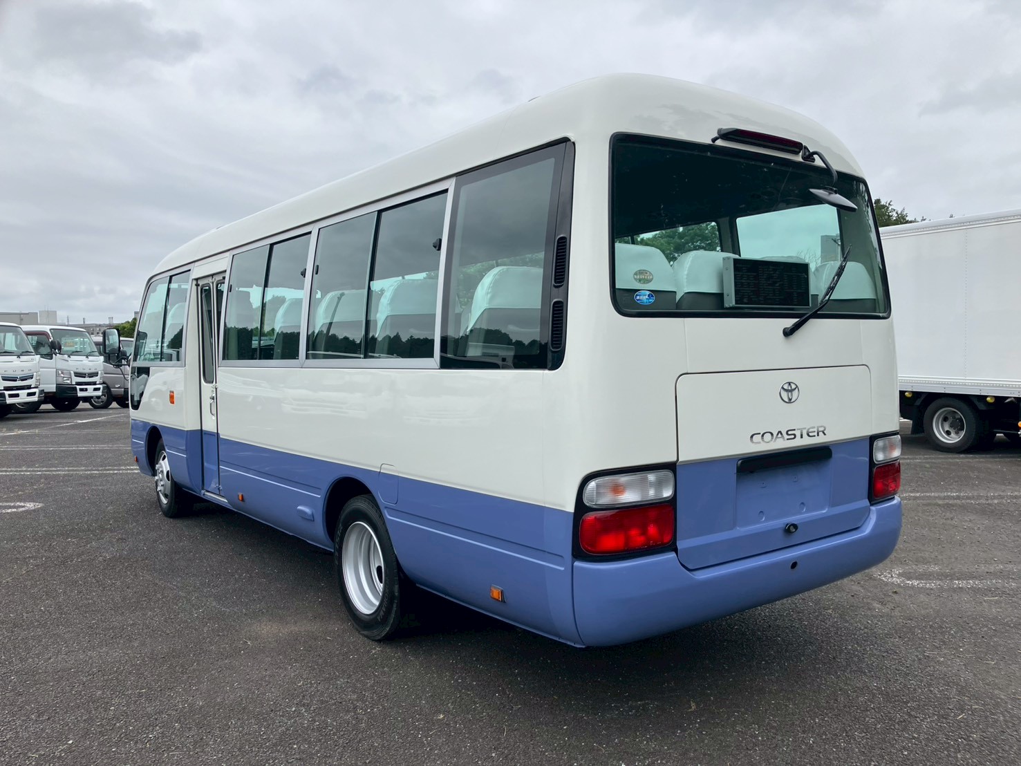 車両外観