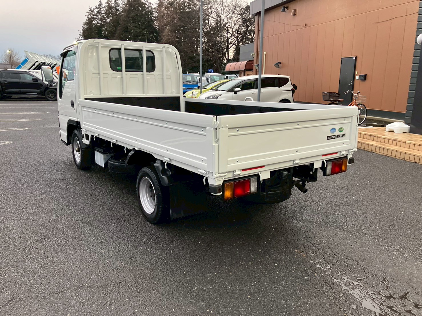 車両外観