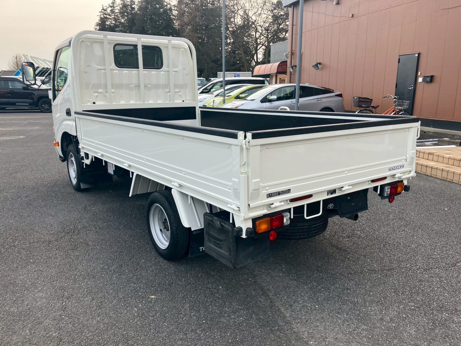 車両外観