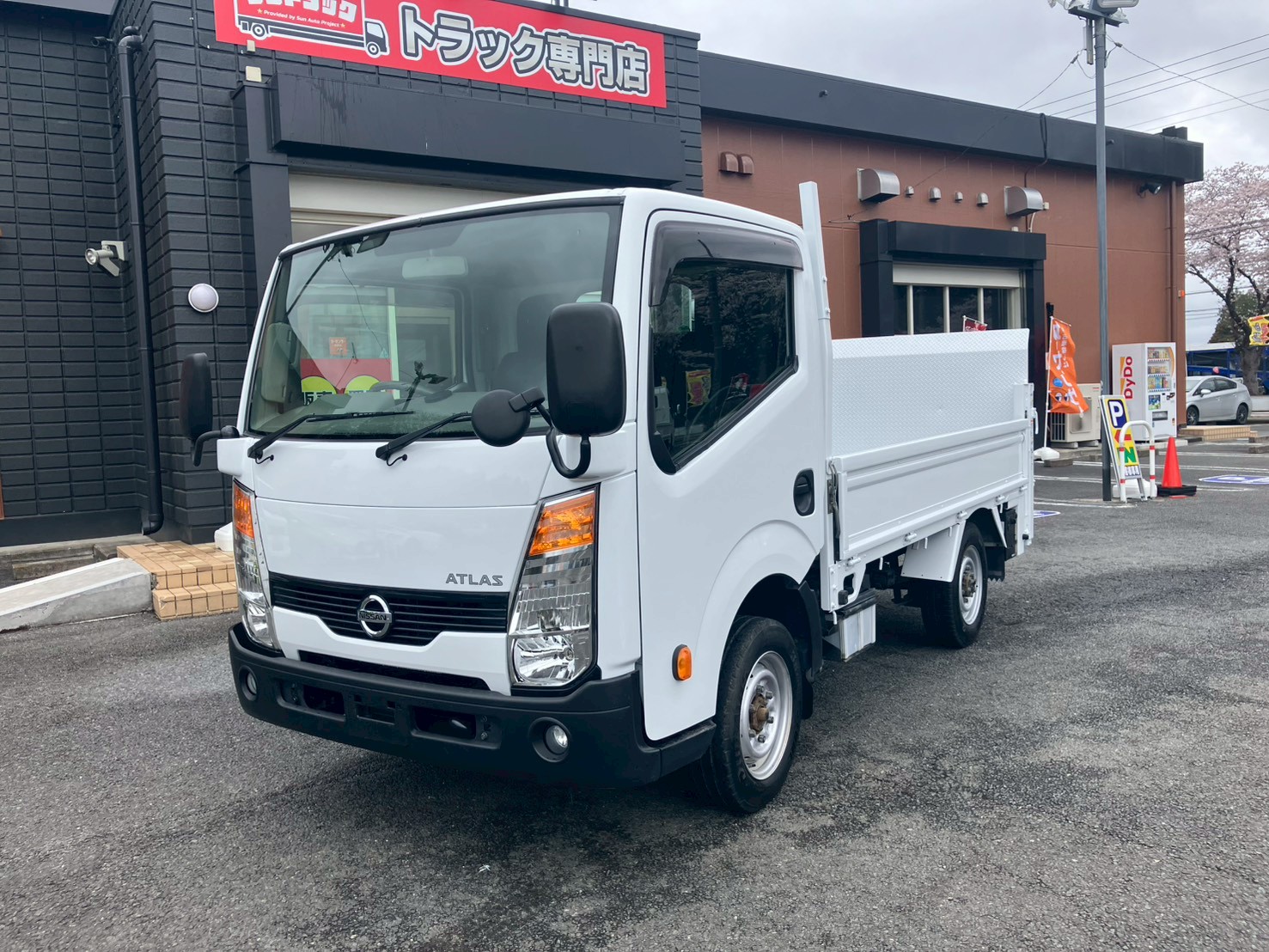 車両外観