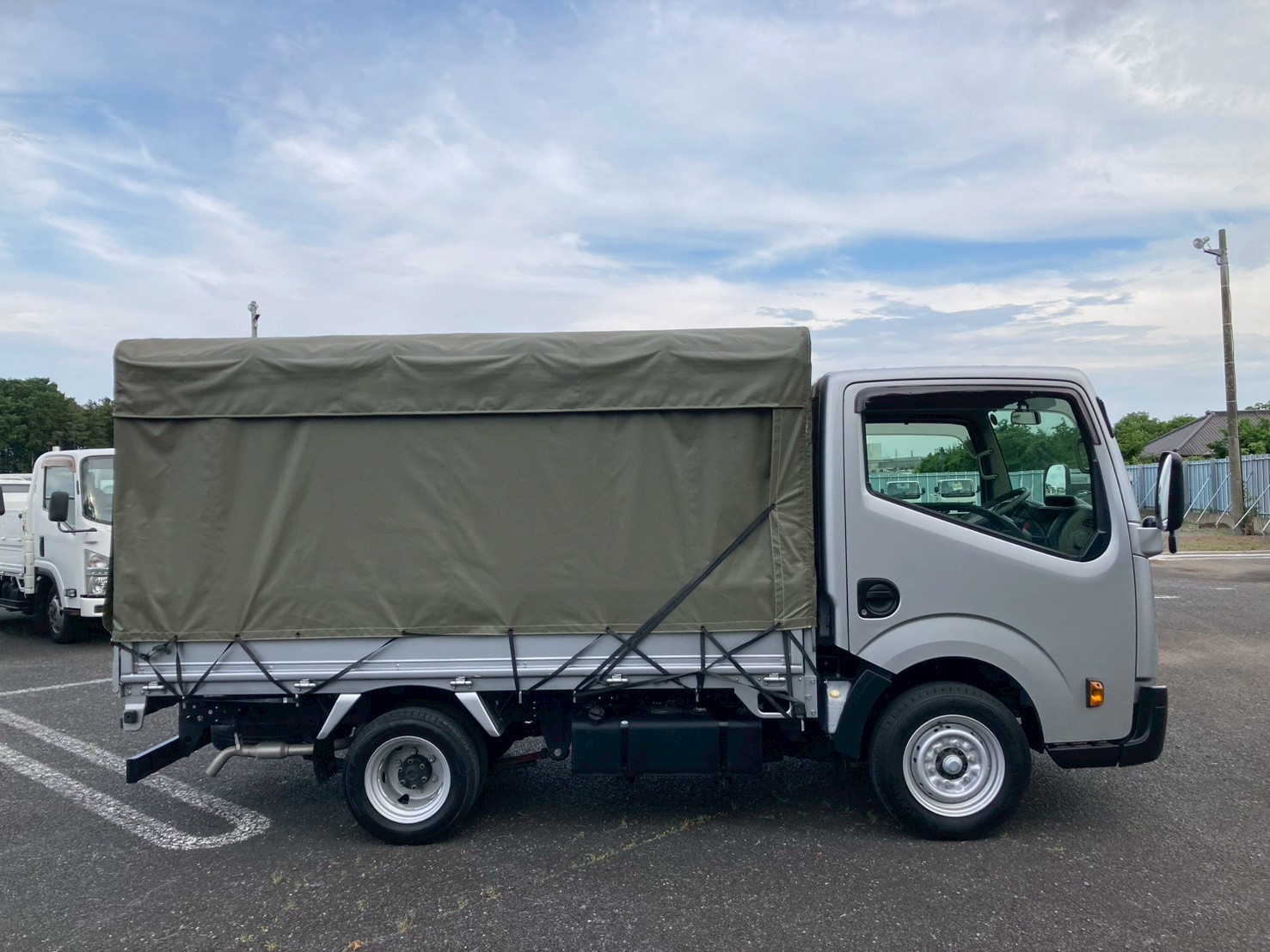 車両外観