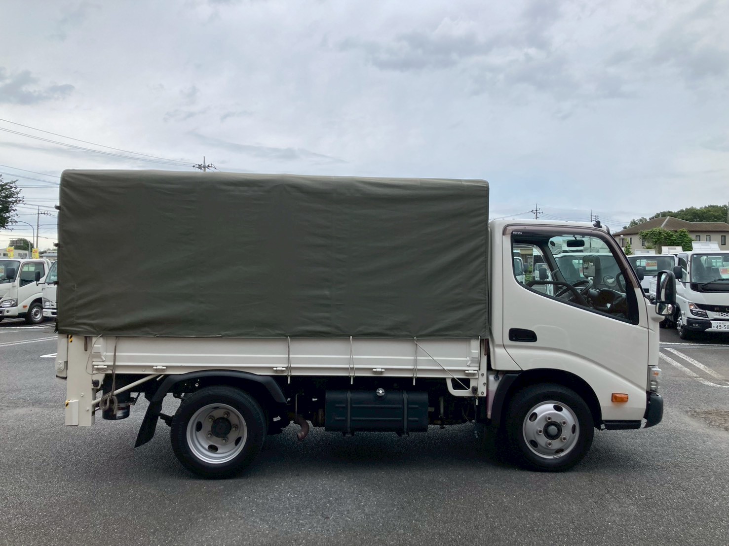 車両外観