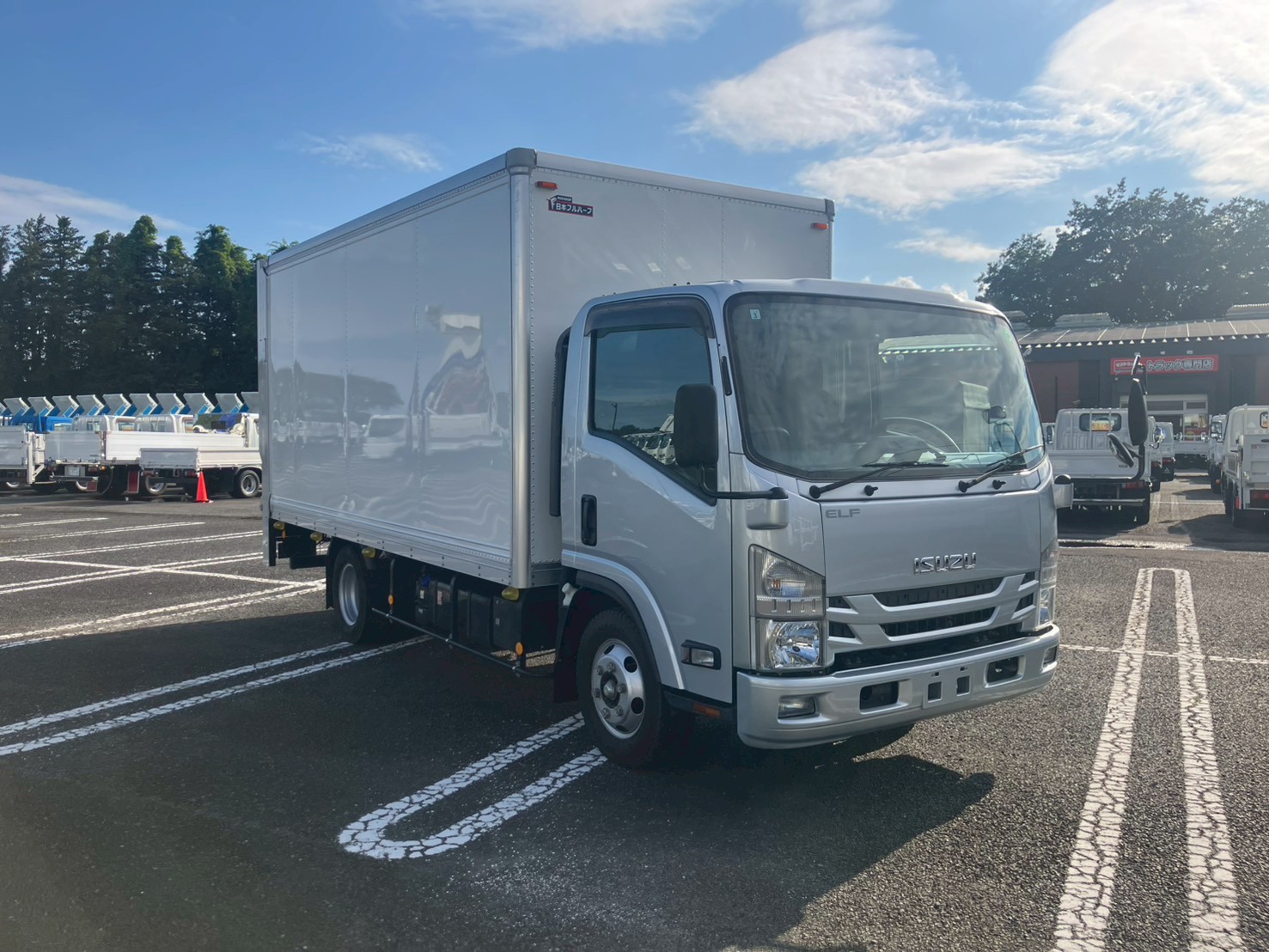 車両外観