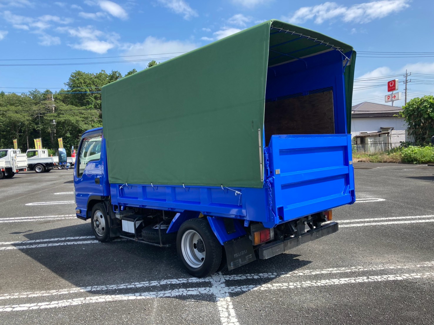 車両外観