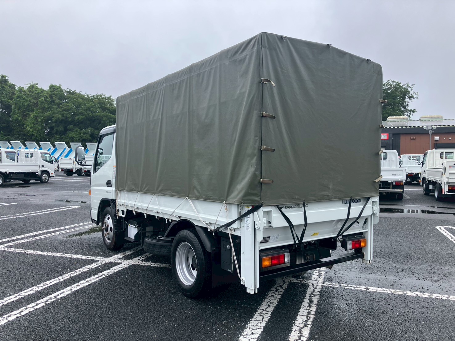 車両外観
