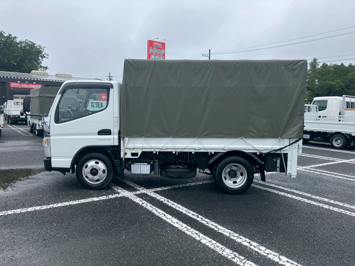 車両外観