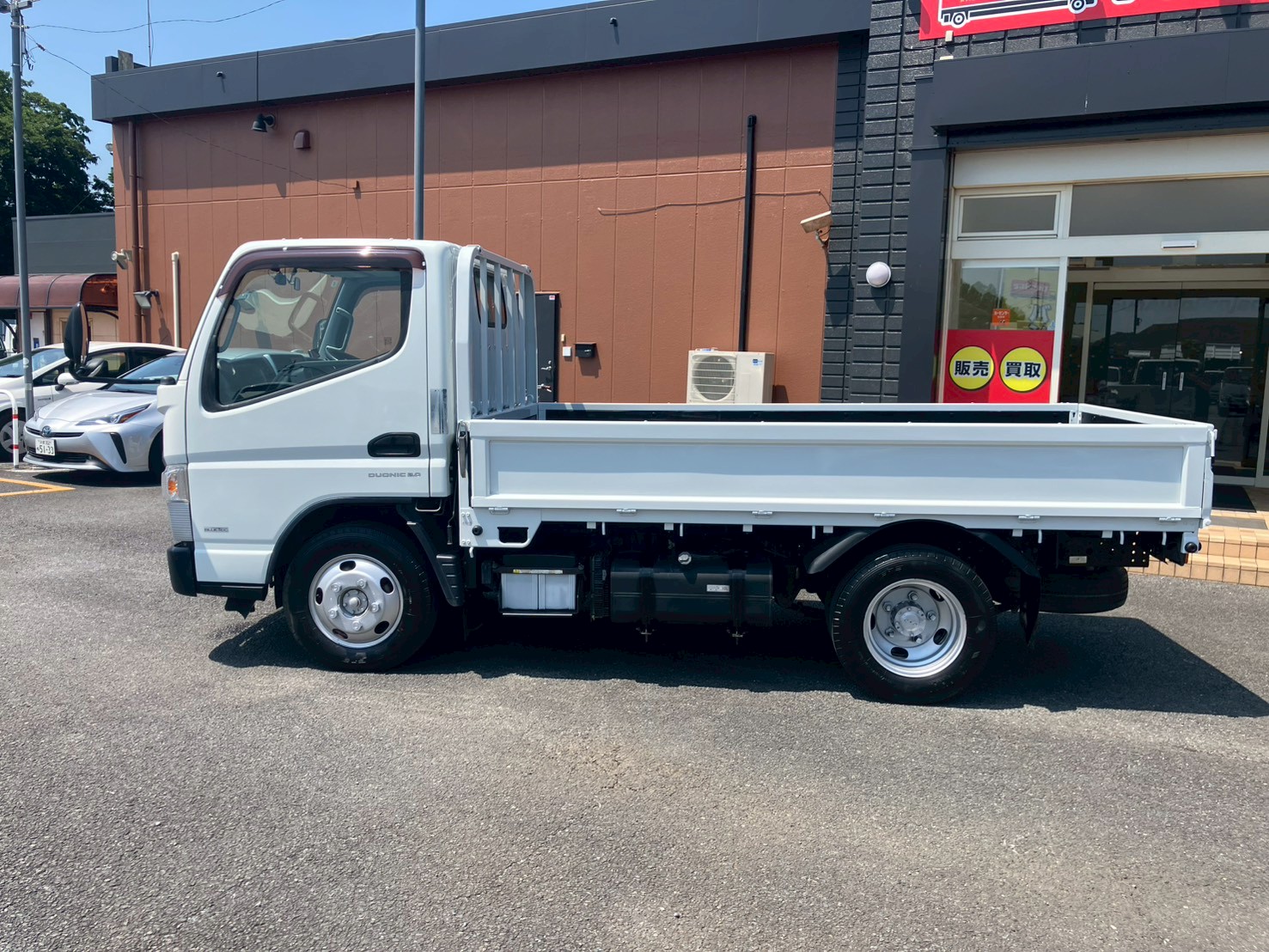車両外観