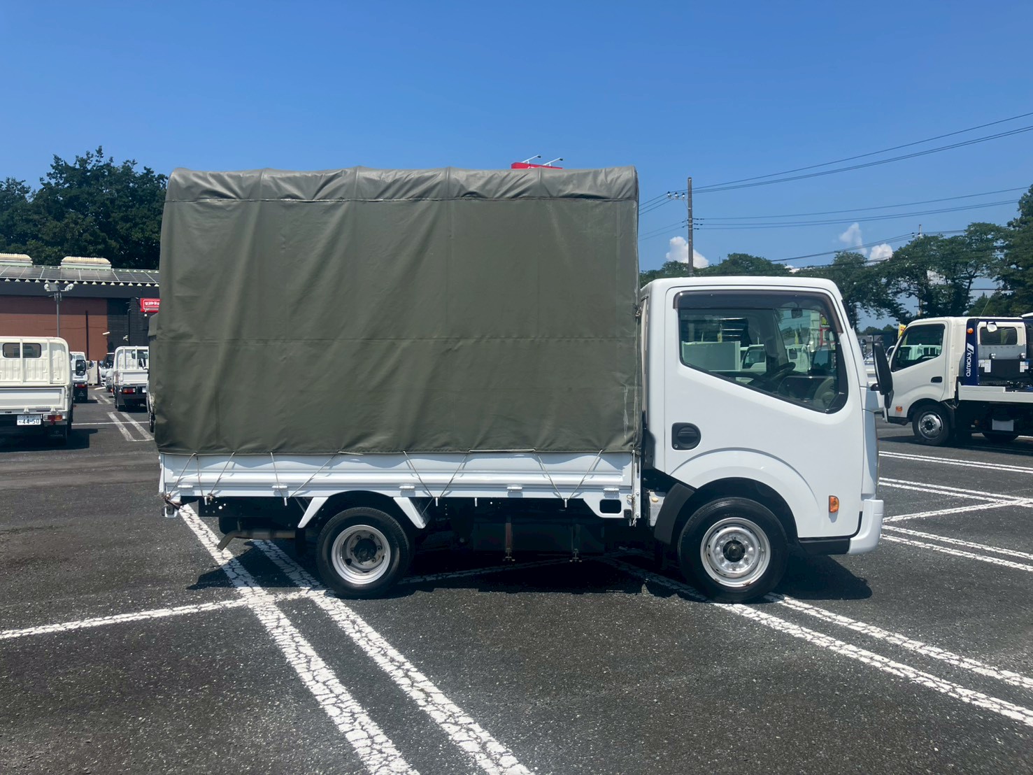 車両外観