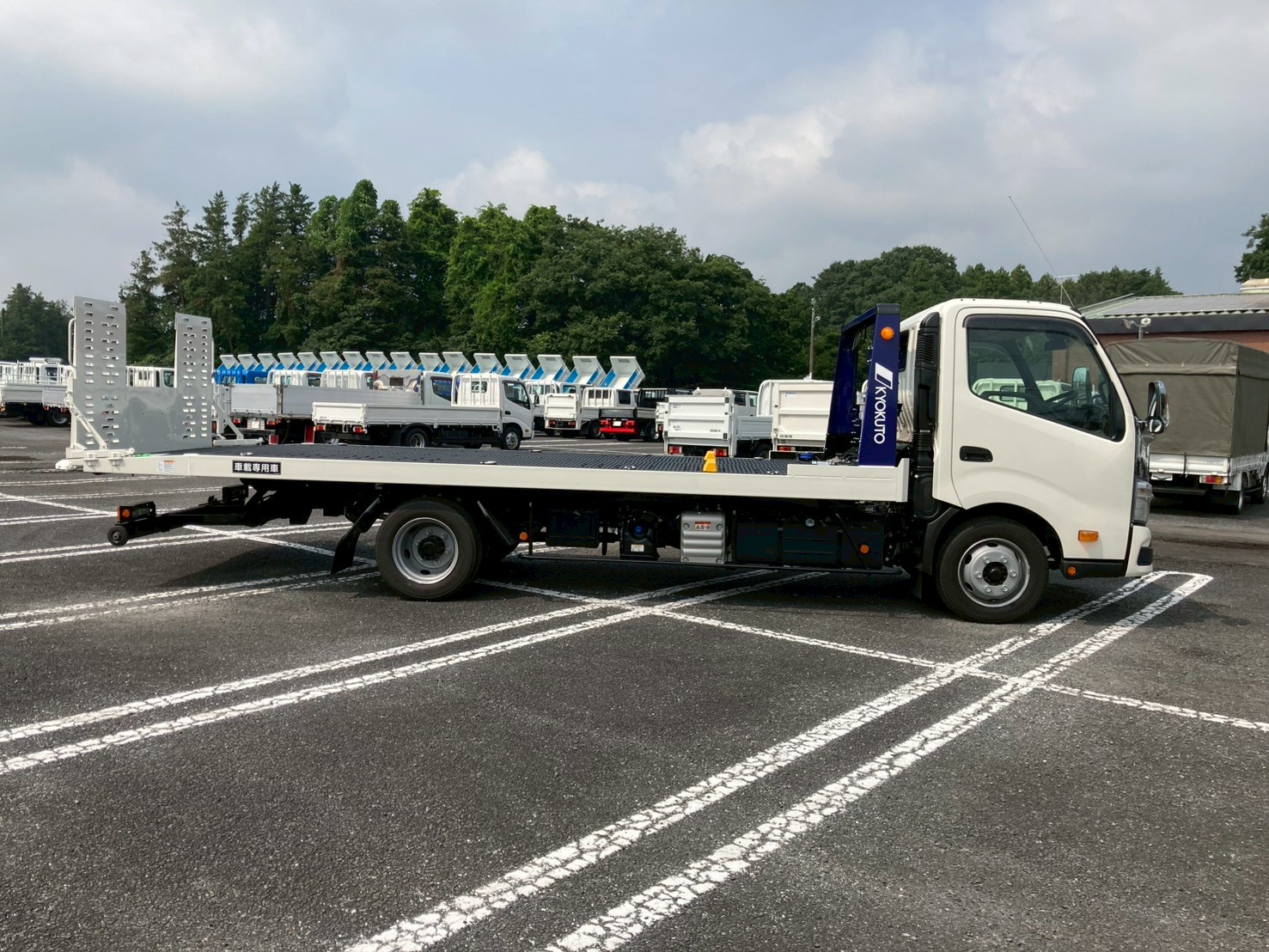 車両外観